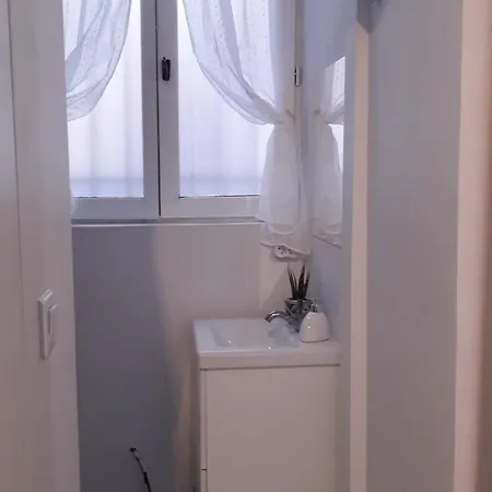 Bella's Apartman